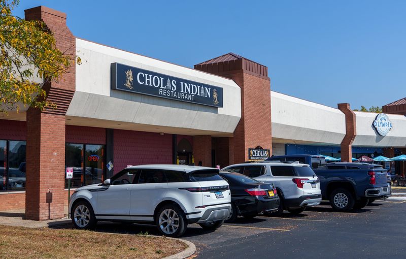 Cholas Indian Restaurant at 1301 W. Pioneer Parkway in Peoria.