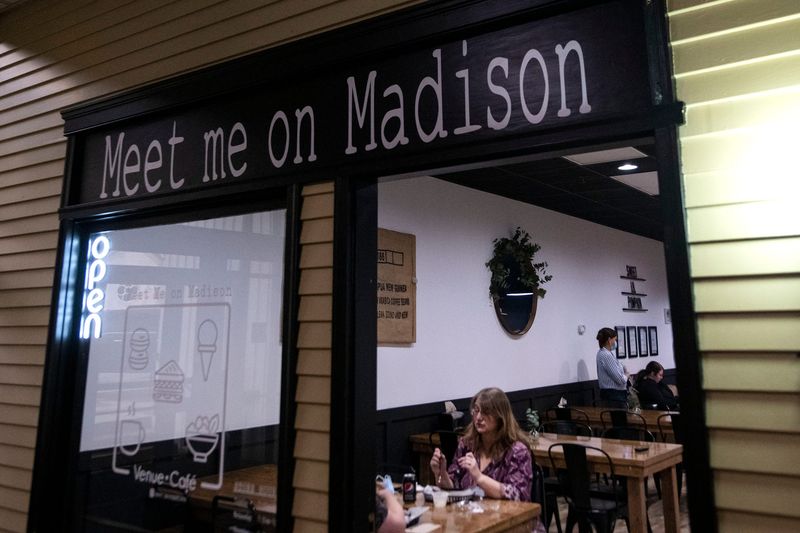 Customers dine inside Meet Me on Madison restaurant in Twin Towers Mall on Wednesday, Nov. 17, 2021.