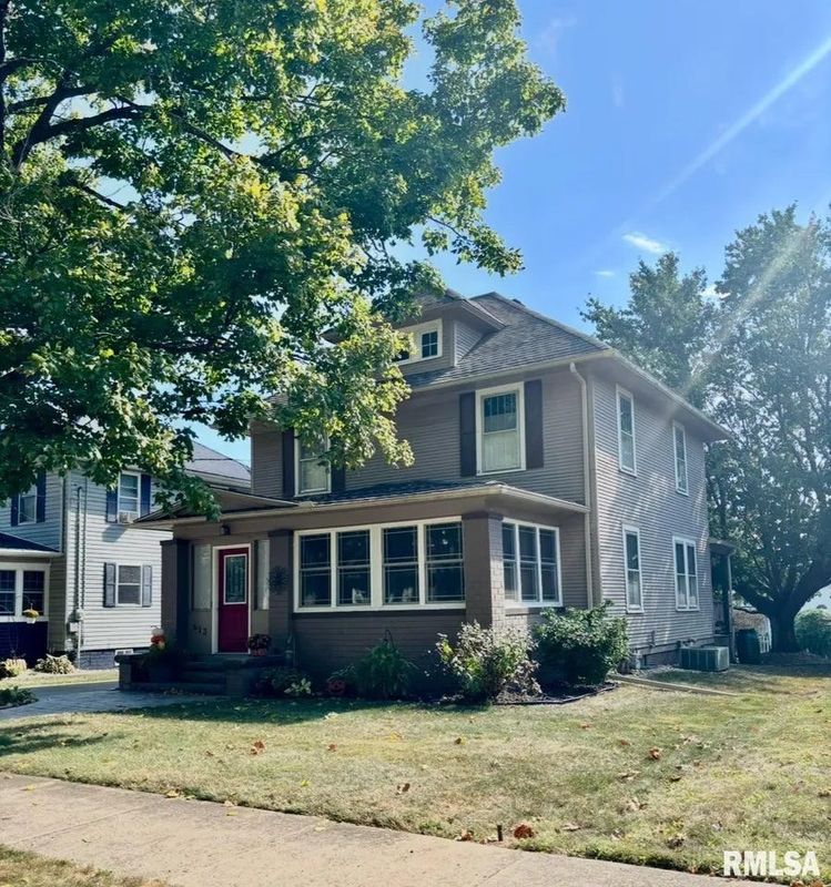 This home in the Kewanee area is on the market for $159,900.