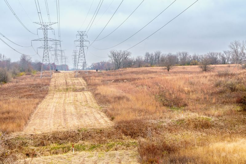 New York-based developer Western Hospitality Partners has withdrawn is offer to build a new data center on Edgewater Drive  between Sheridan Road and Route 98 in Pekin.