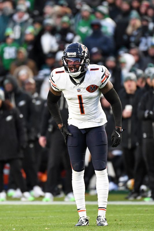 Nov 28, 2025; Philadelphia, Pennsylvania, USA; Chicago Bears cornerback Jaylon Johnson (1) lines up for a play against the Philadelphia Eagles during the second quarter of the game at Lincoln Financial Field. Mandatory Credit: Eric Hartline-Imagn Images