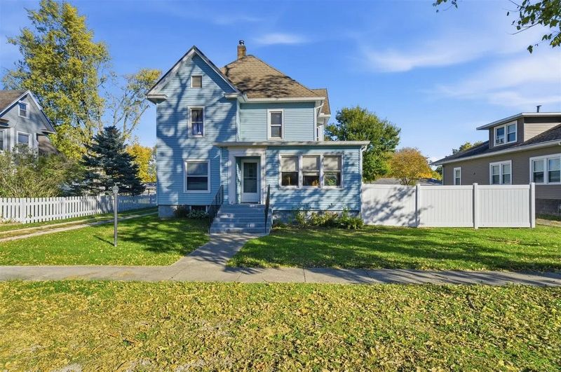 This home in the Pontiac area is on the market for $179,900.