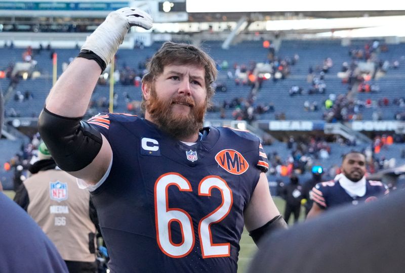 Dec 14, 2025; Chicago, Illinois, USA; Chicago Bears guard Joe Thuney (62) celebrates after defeating the Cleveland Browns at Soldier Field. Mandatory Credit: David Banks-Imagn Images