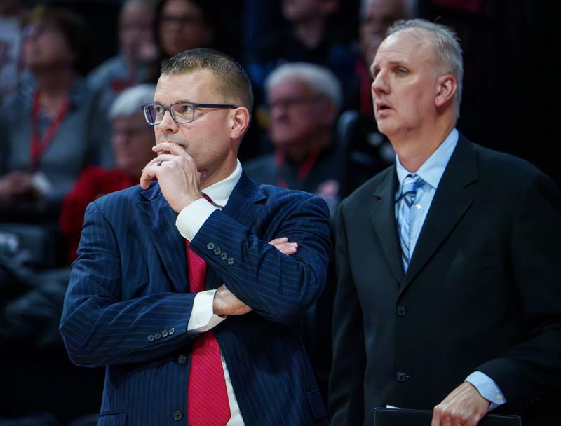 Bradley head coach Brian Wardle, left, and assistant coach Brian Jones watch as the Braves battle Evansville in the second half of their MVC college basketball game Monday, Dec. 29, 2025 at Carver Arena in Peoria. The Braves defeated the Aces 76-68.