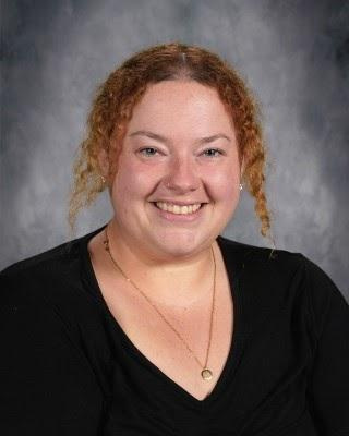 Hayley Gotzsche, a teacher at Willowbrook Middle School, is a 2026 recipient of the Golden Apple Teacher Award.