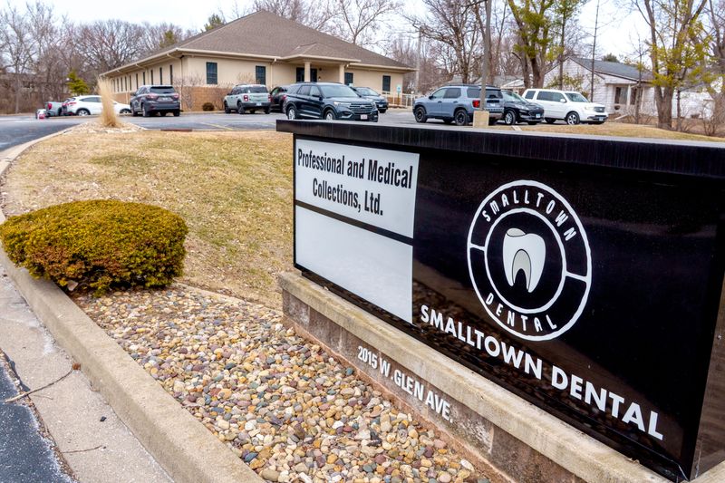 Smalltown Dental at 2015 W. Glen Avenue in Peoria has been named the 2025 Community's Choice for Best Dental Clinic.