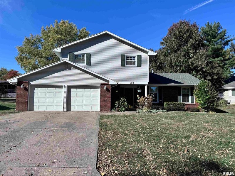 This home in the Macomb area is on the market for $254,500.