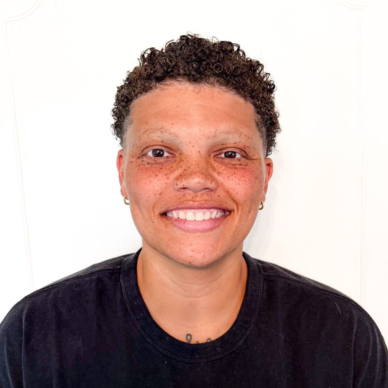 The Bradley Braves women's basketball team has hired Sydney Moss as an assistant coach.