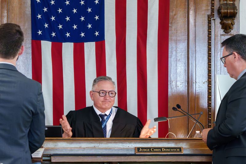 Judge Chris Doscotch talks with attorneys during a preliminary hearing Thursday, April 23, 2026 for Keith Brackett, 46, the prime suspect in the 2016 death of 13-year-old Robert Bee, at the Tazewell County Courthouse in Pekin.