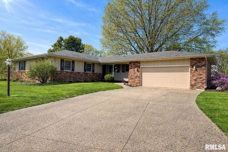 This home in Macomb is on the market for $194,000.