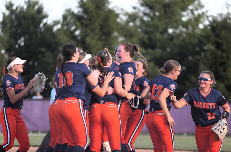 Rochester's Jaelyn Watts, middle, celebrates the 3-2 victory over Sacred Heart-Griffin in the Class 2A Williamsville Sectional semifinal on Tuesday, May 26, 2026.