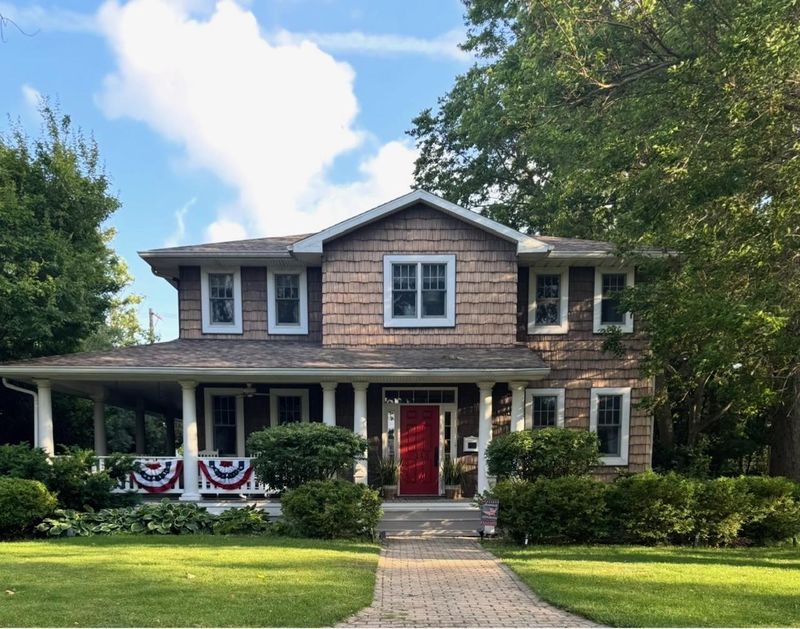 This home in the Pontiac area is on the market for $535,000.