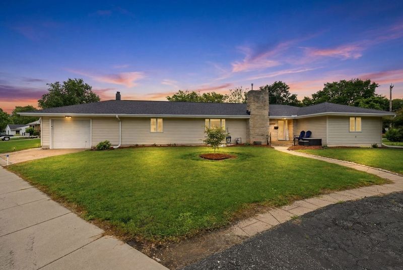 This home in the Pontiac area is on the market for $279,900.