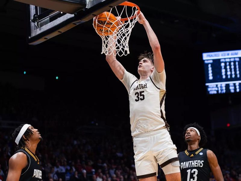 Former Illini Bluffs star Hank Alvey is playing in a 3-on-3 international tournament in Chile for Team USA in late June of 2026.