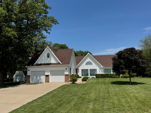 This home in the Pontiac area is on the market for $389,900.