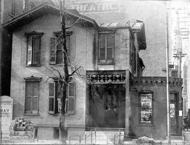 The Victorian brick house at 119-121 E. Ohio Street that was The Indianapolis StarÕs birthplace in 1903. Six months after it started, The Star had 70,836 subscribers.
