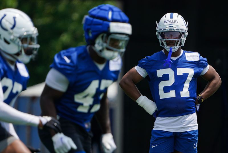 Indianapolis Colts cornerback Justin Walley (27) stands on the field Tuesday, June 10, 2025, during NFL Colts mandatory mini camp at the Indiana Farm Bureau Football Center in Indianapolis.