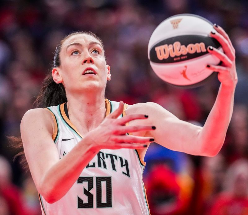 New York Liberty forward Breanna Stewart (30) goes up for a basket Saturday, June 14, 2025, during a game between the Indiana Fever and the New York Liberty at Gainbridge Fieldhouse in Indianapolis.