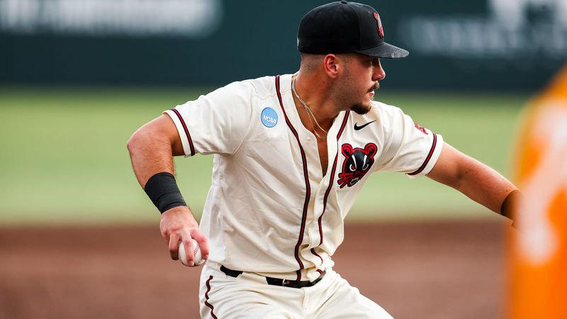 Cincinnati's Kerrington Cross vs. Tennessee in a regional game , May 31, 2025 at UC Baseball Stadium in Cincinnati.