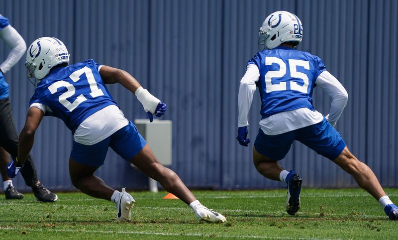 Indianapolis Colts cornerback Justin Walley (27) rushes up the field Indianapolis Colts safety Rodney Thomas II (25) on Tuesday, June 10, 2025, during NFL Colts mandatory mini camp at the Indiana Farm Bureau Football Center in Indianapolis.