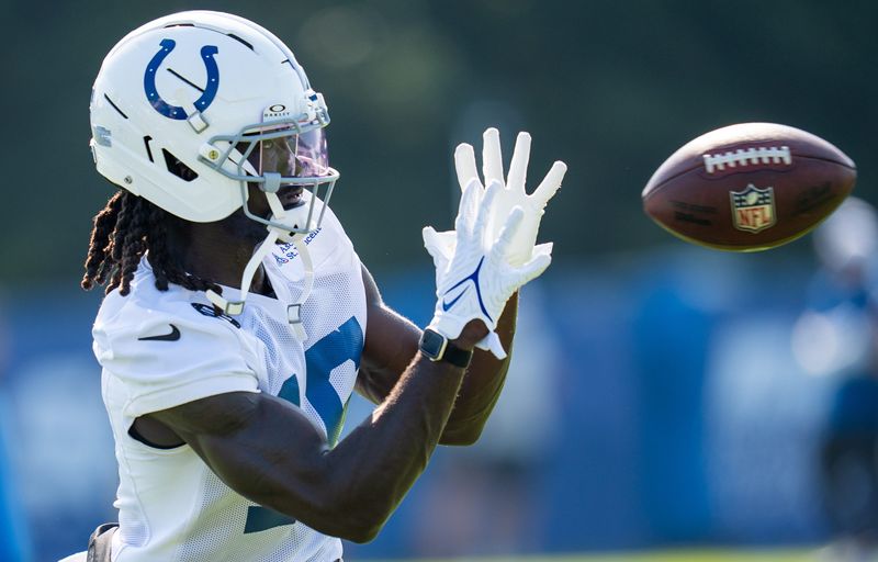 Indianapolis Colts wide receiver Ashton Dulin (16) catches a pass Wednesday, July 23, 2025, during the first day of training camp held at Grand Park in Westfield.