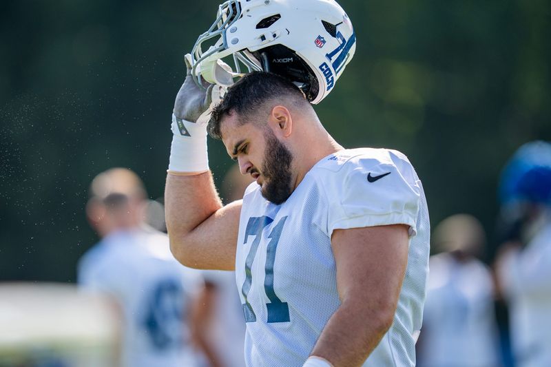 Indianapolis Colts offensive tackle Matt Goncalves (71) prepares for stretching Thursday, July 24, 2025, during training camp held at Grand Park in Westfield.