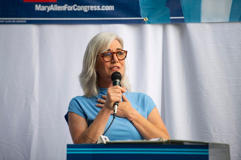 Mary Allen speaks to the crowd as she announces her campaign for Congress at Wesselman Park in Evansville, Ind., Wednesday, Aug. 6, 2025.