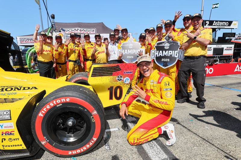 Alex Palou clinched the 2025 IndyCar points championship at Portland on Aug. 10.