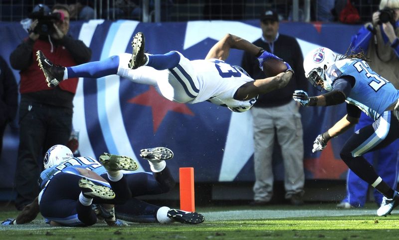 Vick Ballard does an acrobatic move to catch a walk-off touchdown from Andrew Luck against the Titans.