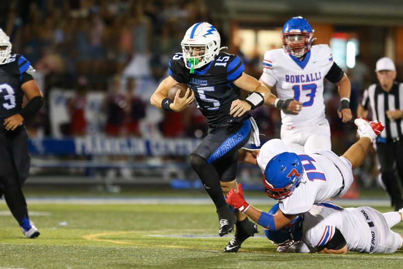 Franklin Central's Connor Moreland (15) makes a run as Franklin Central took on Roncalli High School in IHSAA football, Aug 29, 2025; Indianapolis, IN, USA; at Franklin Central High School.