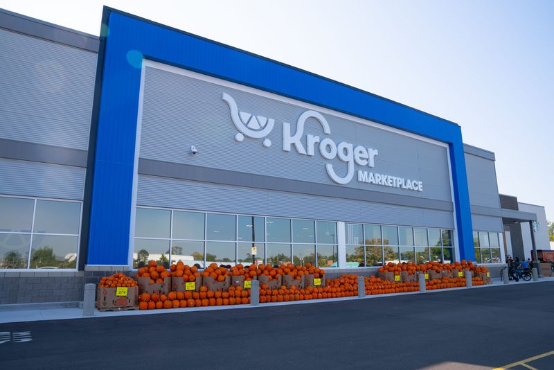 Kroger opened a Kroger Marketplace in Edgewood featuring a "first-of-its-kind" deli, apparel section with dressing rooms, wine and spirits section, fuel station and more. The new store comes after Florida-based grocer Publix opened its first of five local locations.