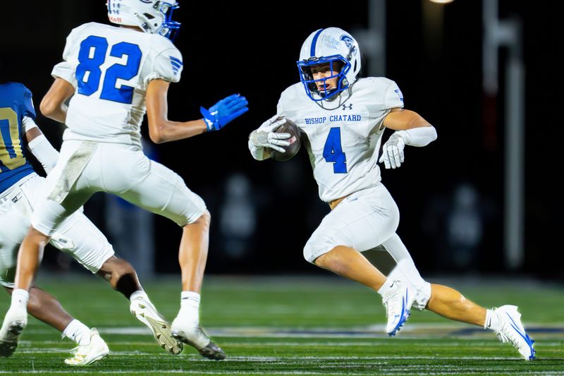 Bishop Chatard High School junior Danny Adams (4) runs the ball during the first half of an IHSAA varsity football game against Tri-West Hendricks High School, Friday, Oct. 10, 2025, at Tri-West Hendricks High School.