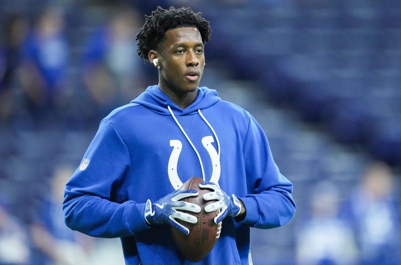 Indianapolis Colts cornerback Sauce Gardner (1) warms-up on the field Sunday, Dec. 28, 2025, ahead of the game against against the Jacksonville Jaguars at Lucas Oil Stadium in Indianapolis.