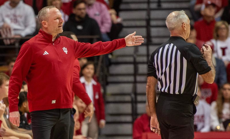 Indiana Head Coach Darian DeVries during the Indiana versus Washington mens basketball game at Simon Skjodt Assembly Hall on Sunday, Jan. 4, 2026.
