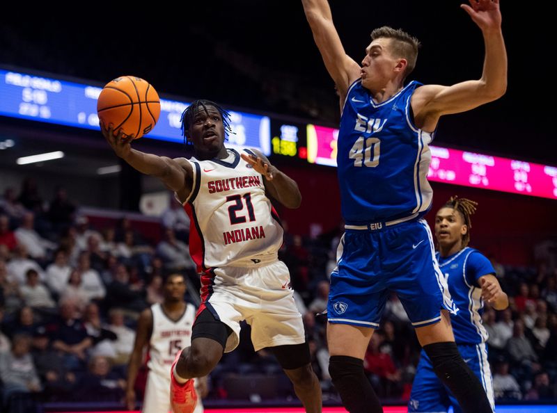 Southern Indiana's Ismail Habib (21) takes a shot as the University of Southern Indiana Screaming Eagles host the Eastern Illinois University Panthers in a doubleheader at Liberty Arena in Evansville, Ind., Thursday, Jan. 22, 2026.