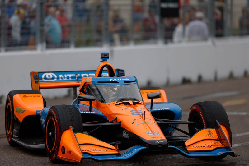 Mar 1, 2026; St. Petersburg, Florida, USA; Arrow McLaren driver Nolan Siegel (6) during warm-ups at the NTT Indycar Series at the Firestone Grand Prix on the Streets of St. Petersburg. Mandatory Credit: Russell Lansford-Imagn Images