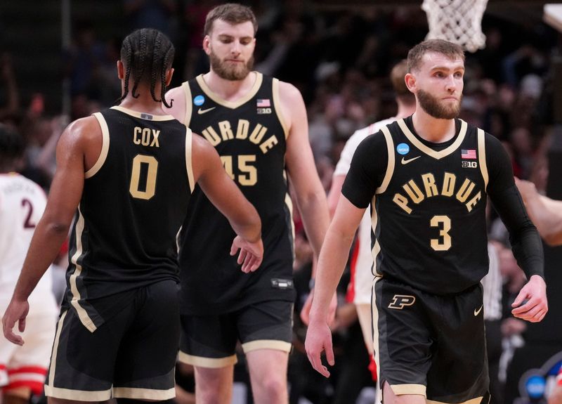 Purdue Boilermakers guard Braden Smith (3) leaves the court following a NCAA Tournament game against the Arizona Wildcats on Saturday, March 28, 2026 at SAP Center in San Jose, Calif. Purdue fell to Arizona 79-64.