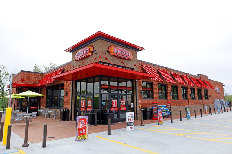 Sheetz has announced plans to open 100 stores n Indiana.