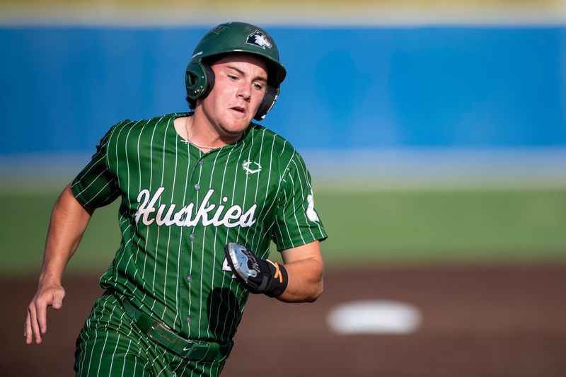 North's Brooks Carroll (4) rounds third as the Castle Knights host the North Huskies in SIAC high school baseball in Newburgh, Ind., Tuesday, April 14, 2026.