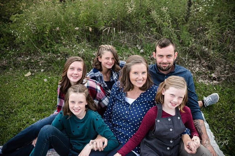 A photo of the Feathers family.