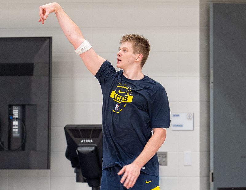 Jaxon Kohler, of Michigan State, participates Friday, May 29, 2026, in a pre-draft workout for the Indiana Pacers at Ascension St. Vincent Center in Indianapolis.