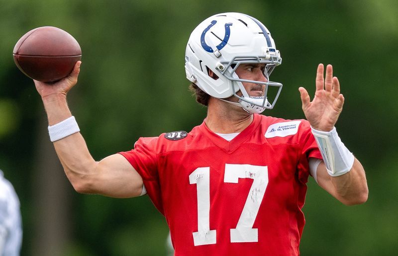 Indianapolis Colts quarterback Daniel Jones (17) throws Monday, June 1, 2026, during practice at the Indiana Farm Bureau Football Center.