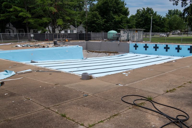 A new liner at Lorraine Park community swimming pool is installed in Wednesday, June 17, 2026.
