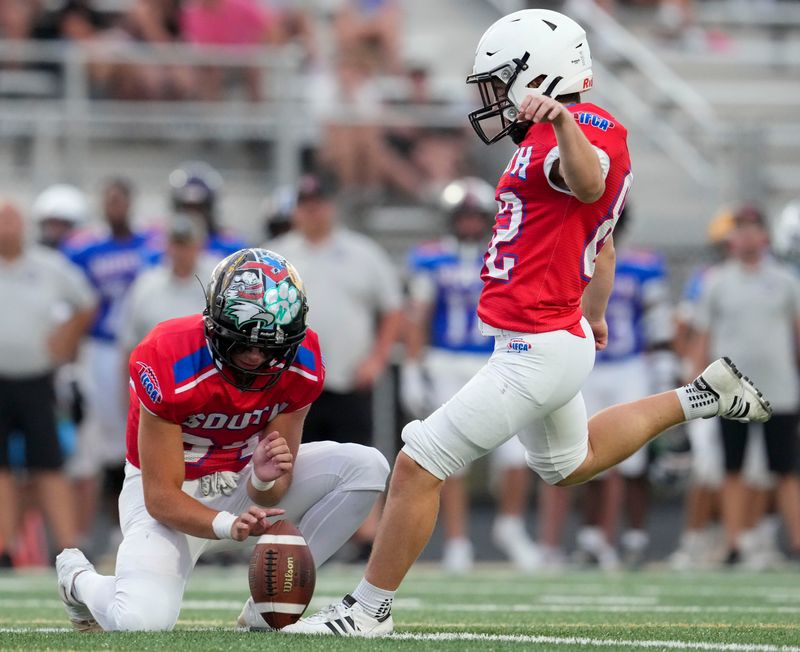 Indiana All-Star South’s Vincent Rozzi (82) scores a field goal during the Indiana Football Coaches Association All-Star game Friday, July 10, 2026, at Decatur Central High School in Indianapolis.