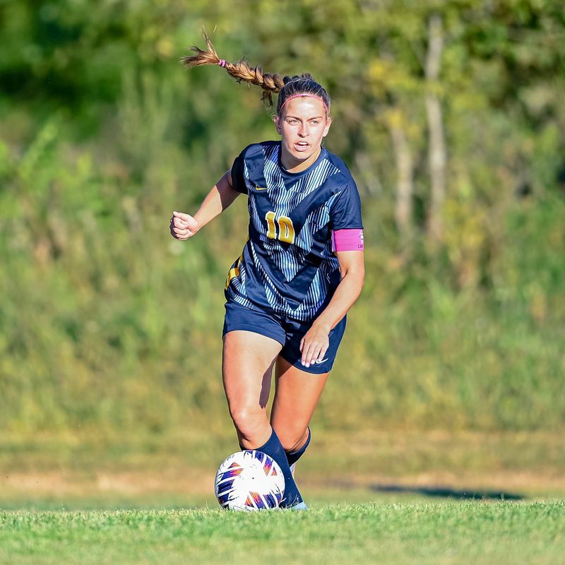 Delta senior Jordan Bunch has been named The Star Press 2025-26 Female Athlete of the Year.