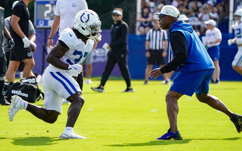 Indianapolis Colts running back Ulysses Bentley IV (37) runs drills during Colts Camp Salute to Service day at Grand Park on Saturday, Aug. 8, 2026, in Westfield, Ind.