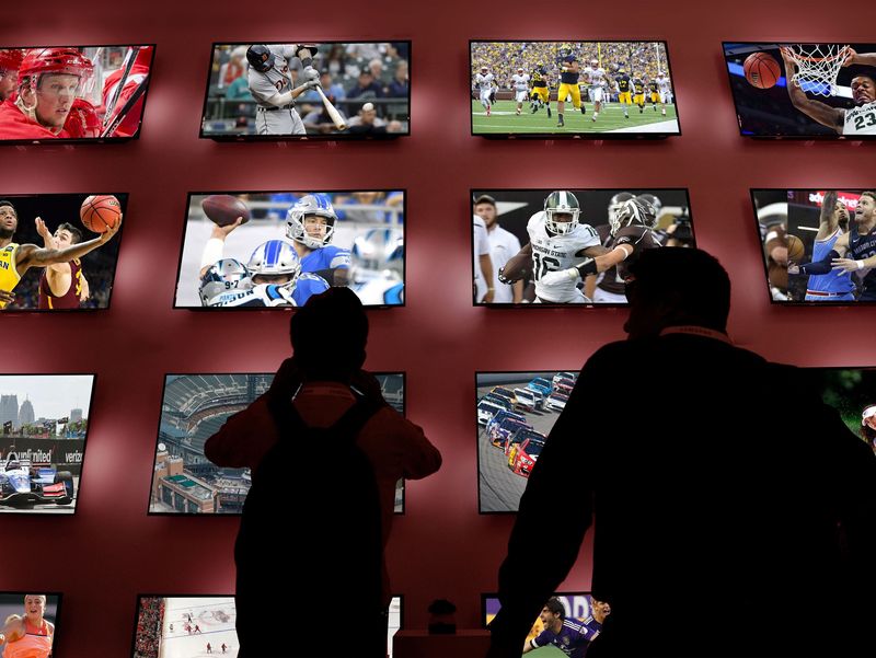 Today's sports on TV and radio