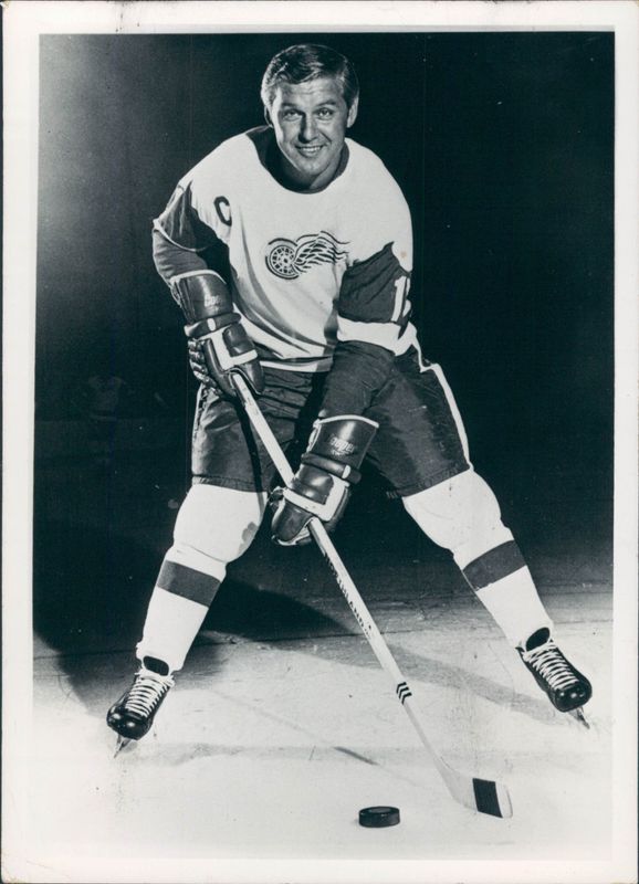 Alex Delvecchio.