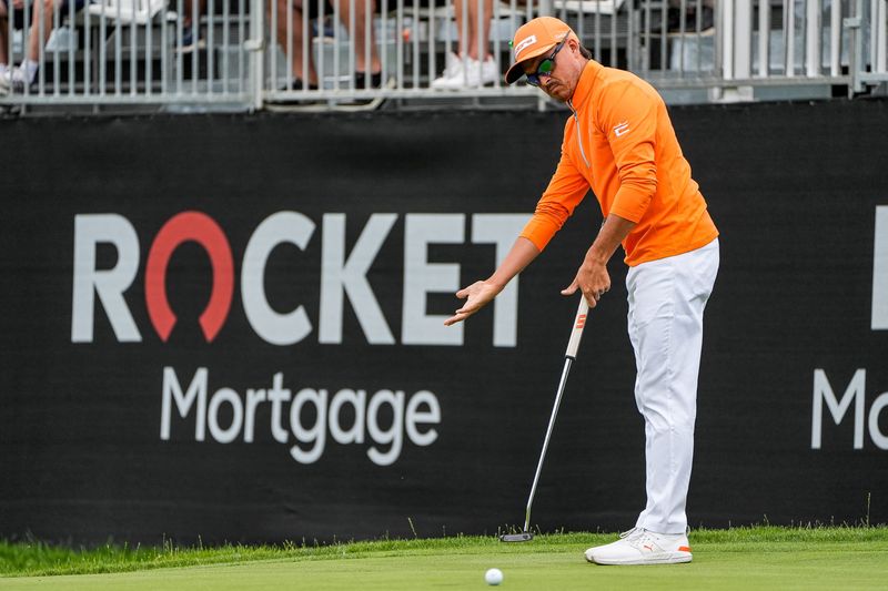 Rickie Fowler reacts after missing a putt on the 17th during final round of Rocket Mortgage Classic at Detroit Golf Club in Detroit on Sunday, June 30, 2024.