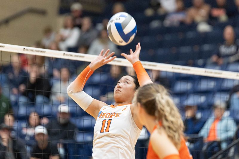 Setter Lauren Lee returns to the Hope college volleyball team this season.